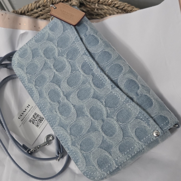 Coach Hayden Crossbody In Signature light Denim crossbody clutch Limited Edition - Picture 5 of 9